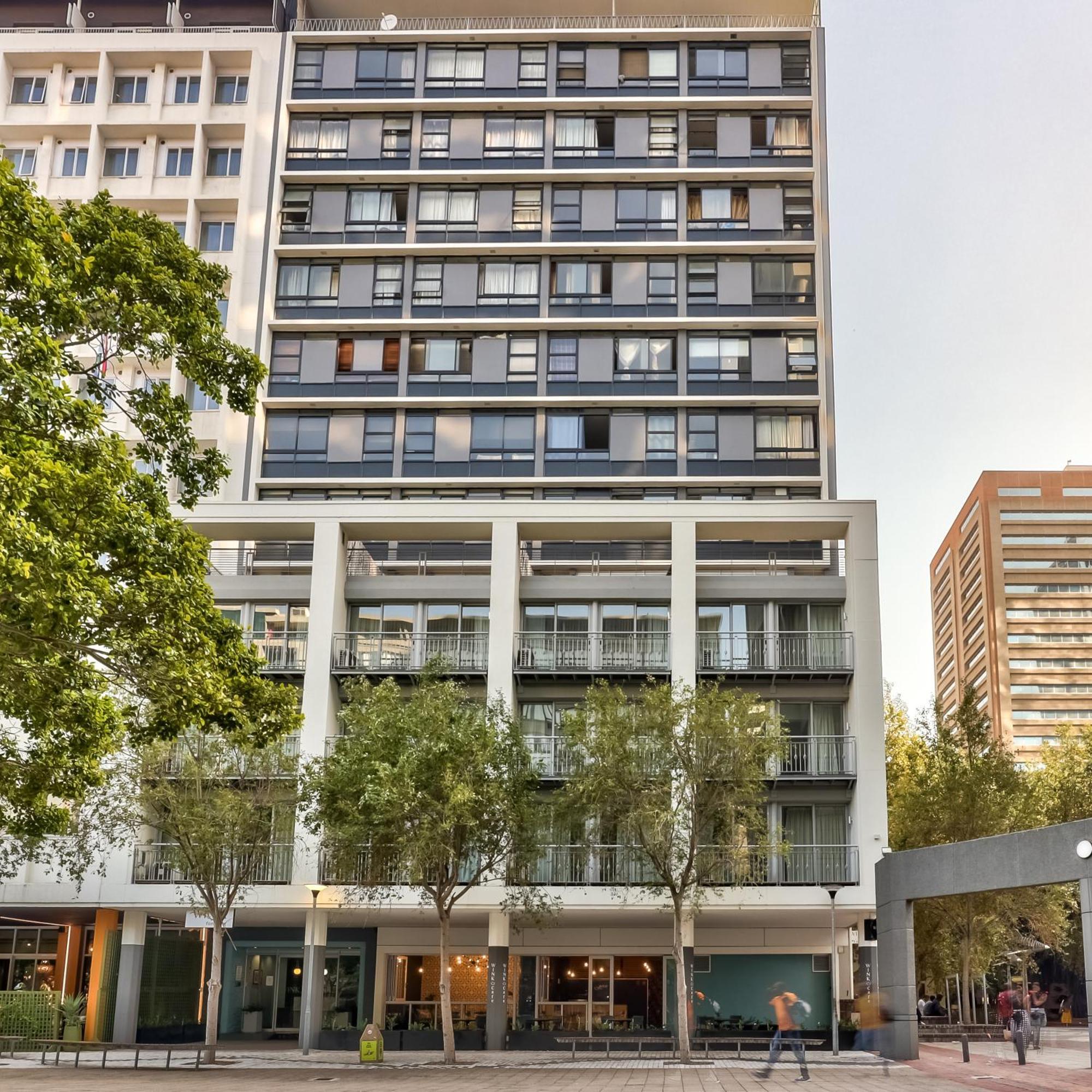 Wink Aparthotel Foreshore Cape Town Exterior photo